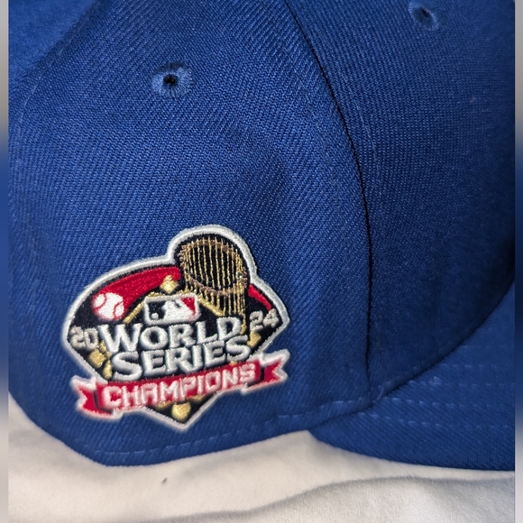 LA Dodgers Hat - Picture 4 of 8